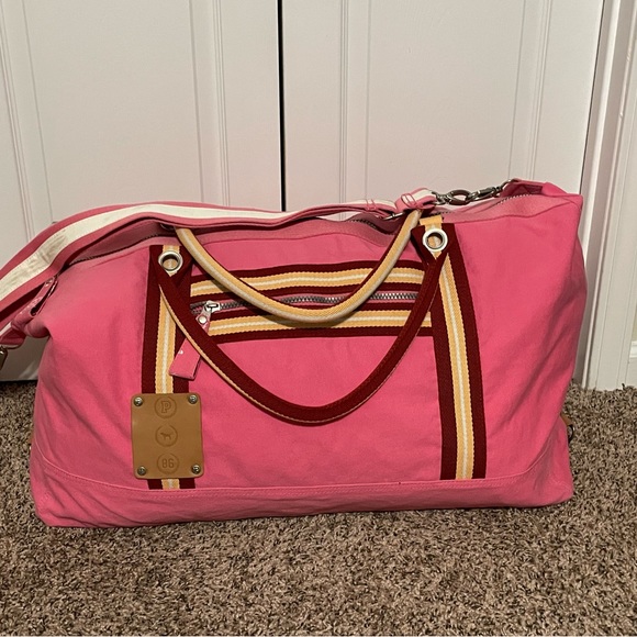 PINK Victoria's Secret Handbags - Pink huge duffle bag